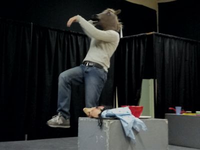 theatre jeu masqué : le cheval !