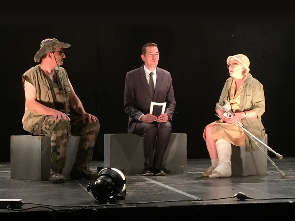 inscription-saison-2018-2019-ateliers-theatre-adultes-a-tire-d-aile.jpg